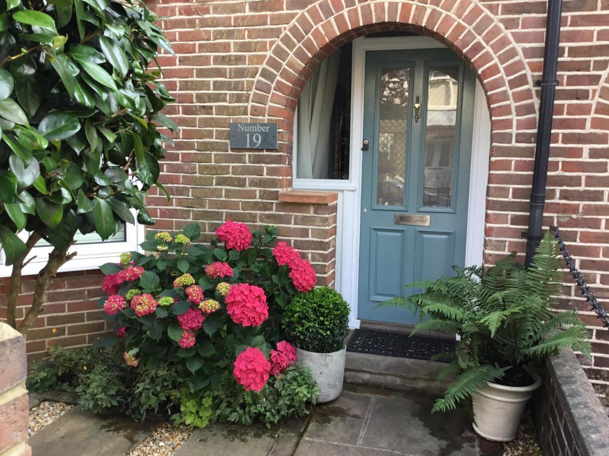 Number 19 B&B Chichester Exterior foto